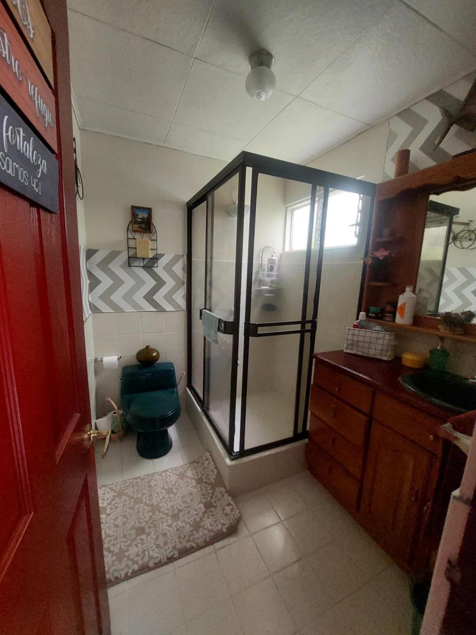 Casa en Tibás en venta, una planta, hermosos acabados, SCA-67 — imagen 11
