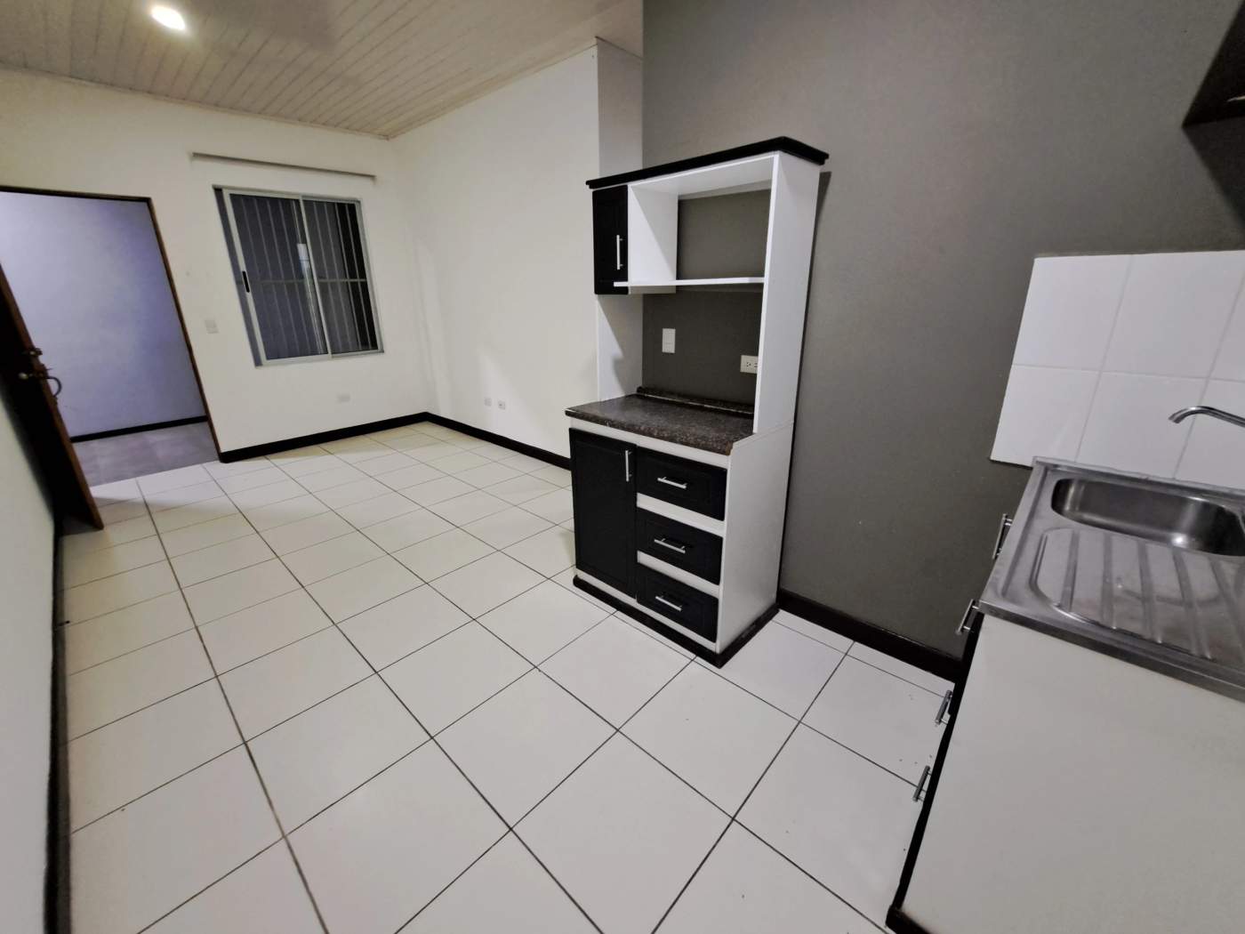 Apartamento en Granadilla en alquiler, servicios incluidos, pet friendly, SA-28 — imagen 3