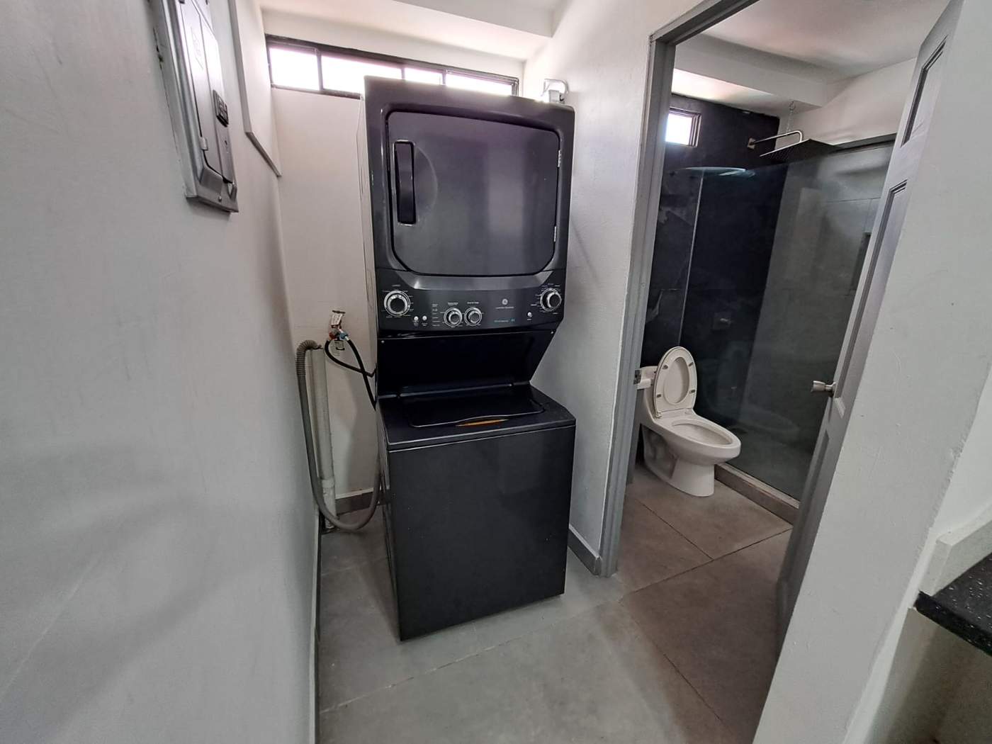 Apartamento en Moravia en alquiler, acabados de lujo, amueblado SA-200 — imagen 5