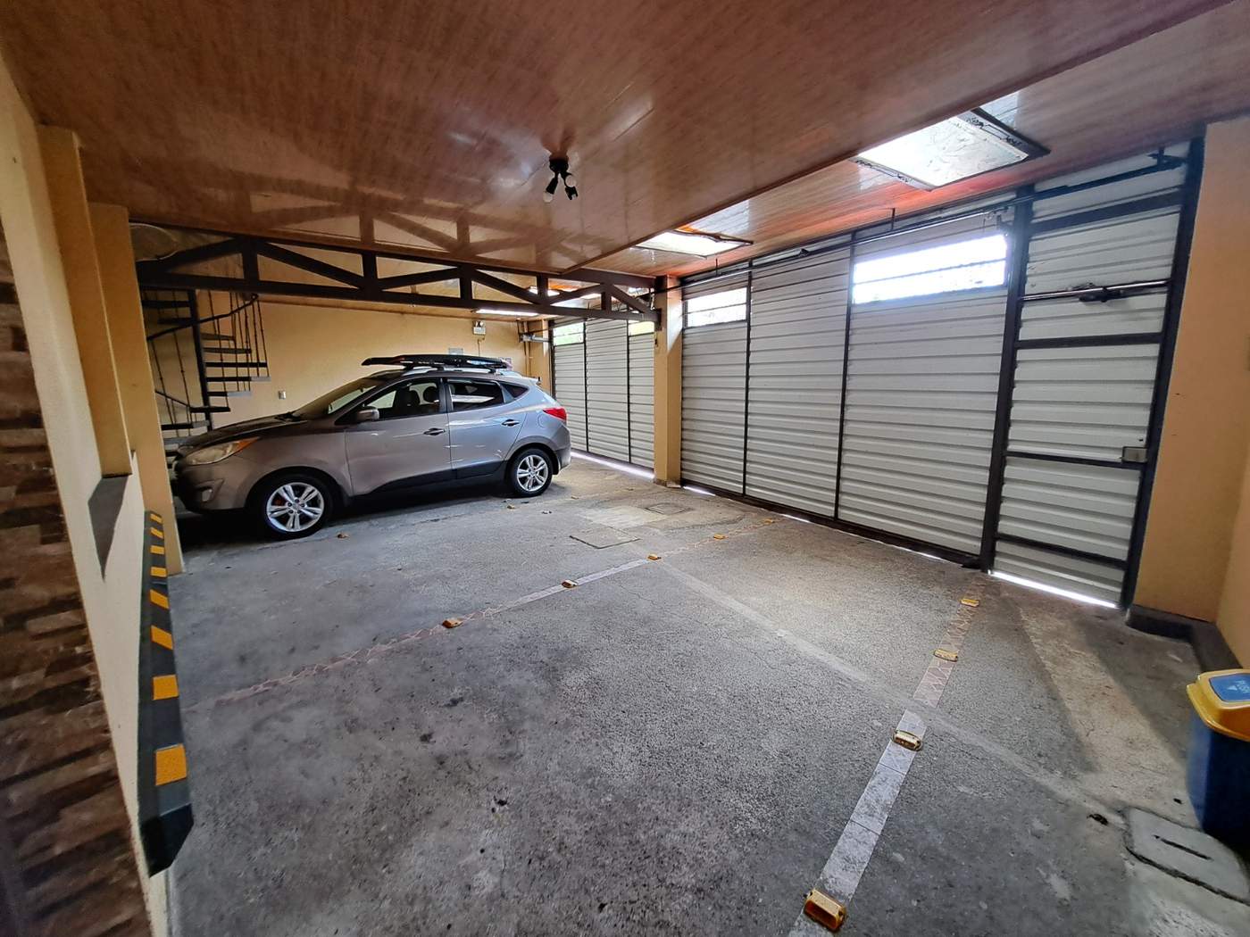 Edificio en Moravia en venta, 10 apartamentos, buen mantenimiento SVE-26 — imagen 8