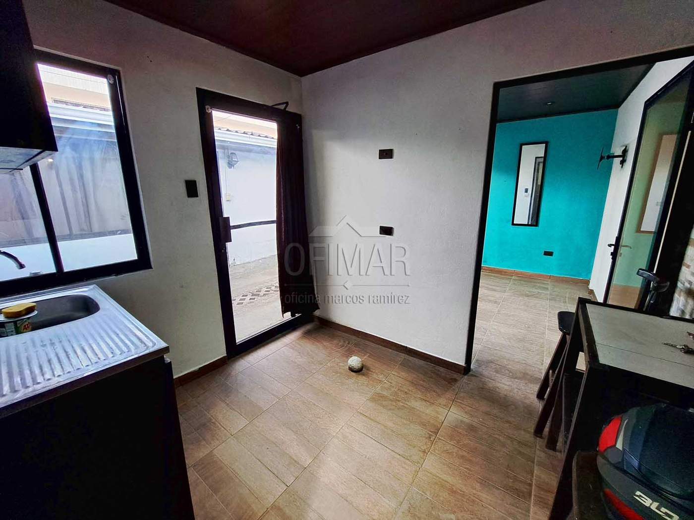 Apartamento en Tibás en alquiler, todos los servicios incluidos, muy seguro SA-01 — imagen 2