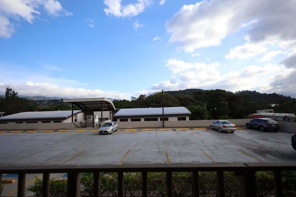 Apartamento en Curridabat en alquiler, con línea blanca, pet friendly, seguridad SA-57 — imagen 3