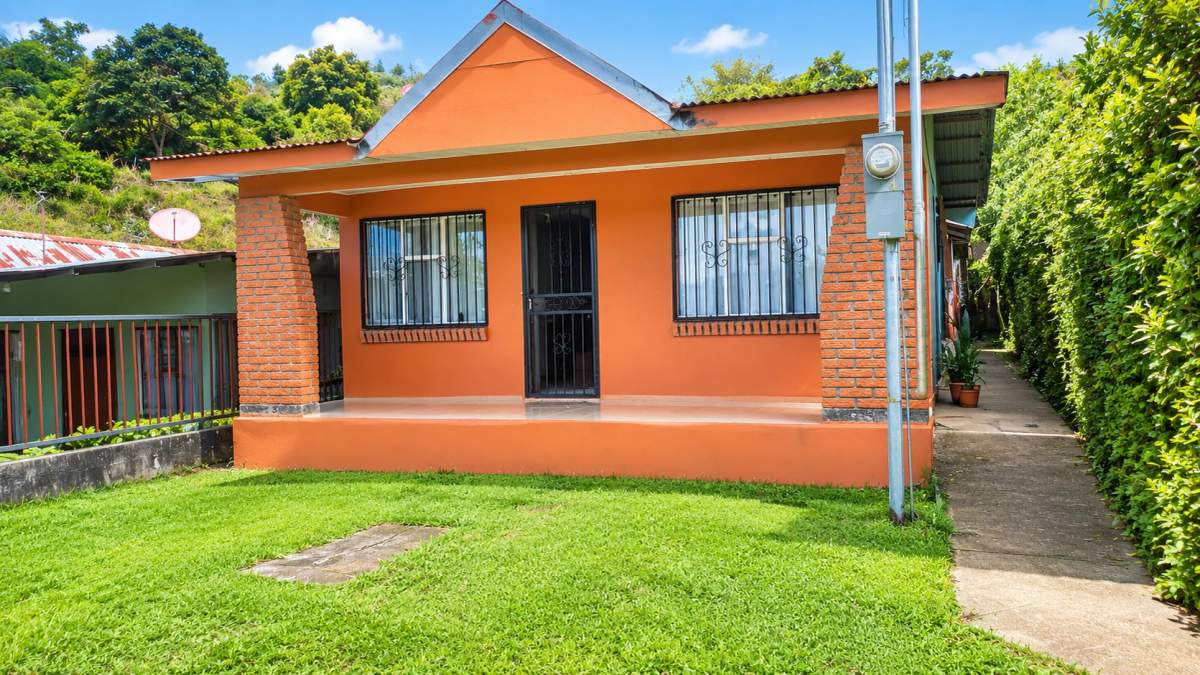 Casa en Paraíso en venta, excelente precio, vistas de montaña SVC-94