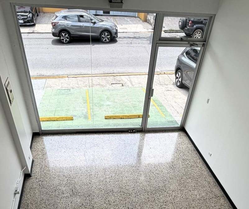 Local en Desamparados en alquiler, calle muy transitada, con mezanine SL-111 — imagen 6