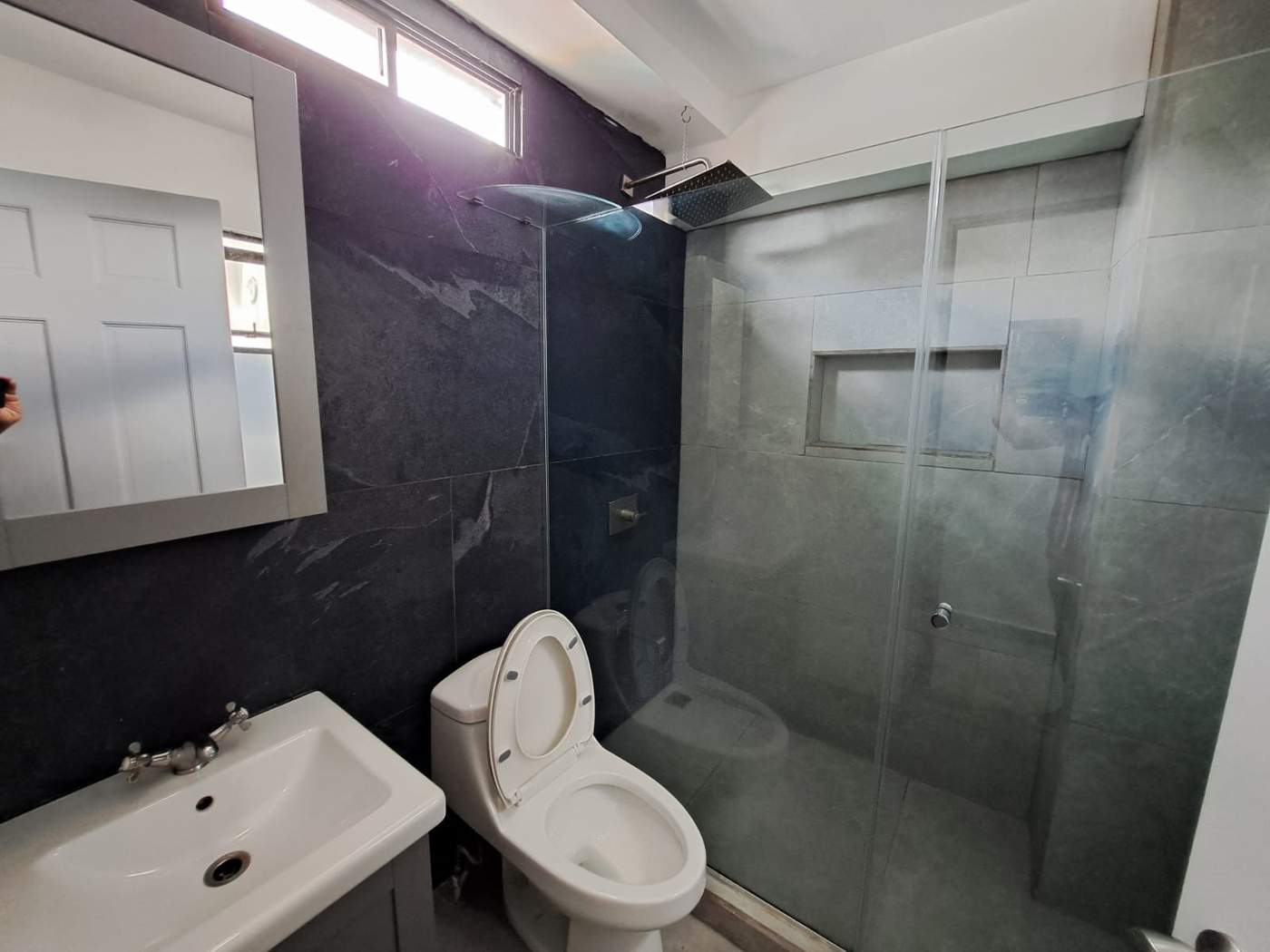 Apartamento en Moravia en alquiler, acabados de lujo, amueblado SA-200 — imagen 6