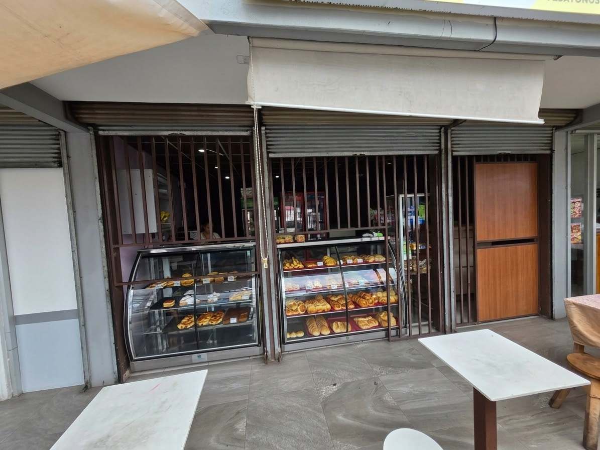 Centro Comercial en Desamparados en Venta, rentabilidad fija, excelente precio — imagen 13