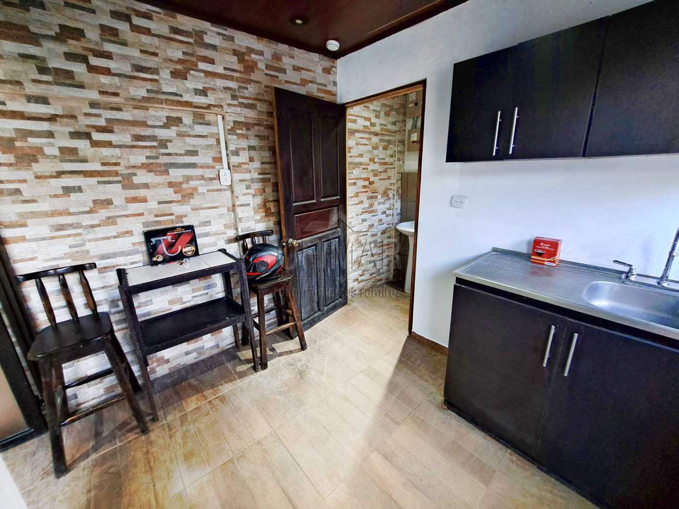 Apartamento en Tibás en alquiler, todos los servicios incluidos, muy seguro SA-01 — imagen 1