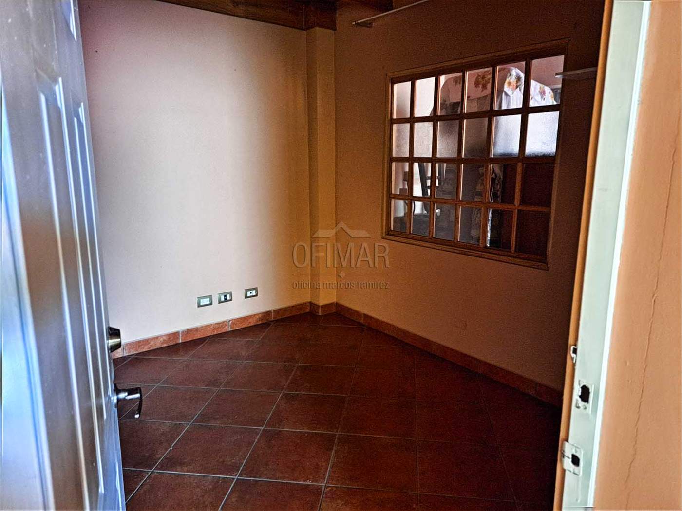 Apartamento en Desamparados en alquiler, muy espacioso, calle privada, 3 pisos SA-157 — imagen 8