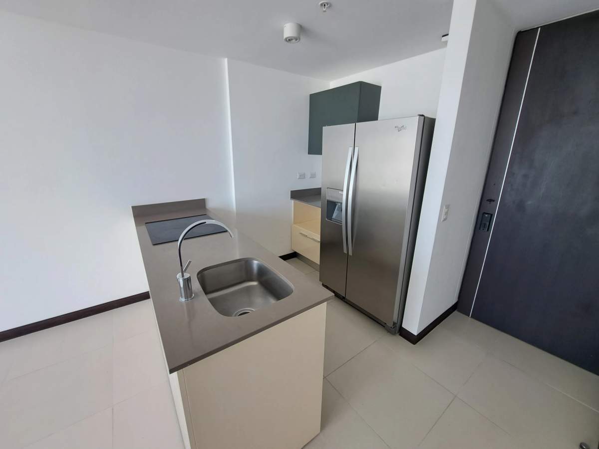 Apartamento en Torre Rohrmoser en alquiler, Seguridad, Amenidades SA-233