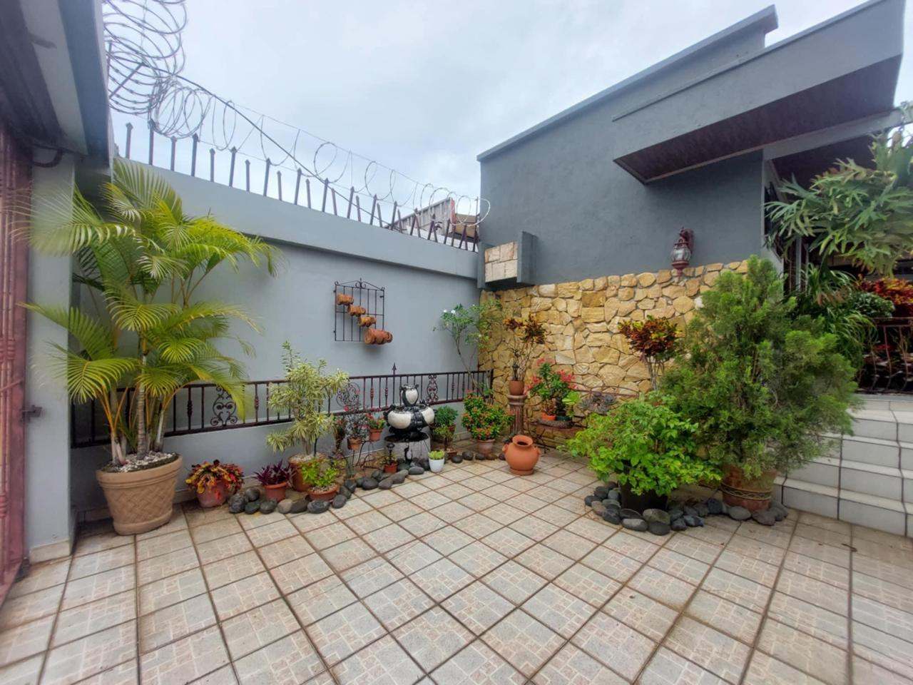 Casa en Tibás en venta, una planta, hermosos acabados, SVC-67 — imagen 5