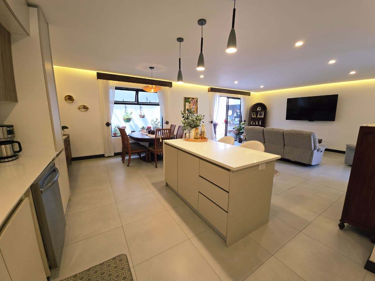 Casa en Tres Ríos en venta, hermosos acabados, condominio privado SVC-92 — imagen 10