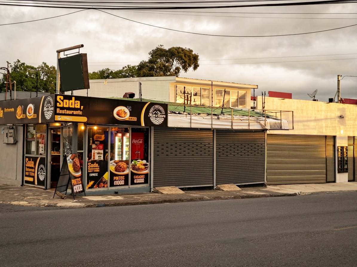 LOCAL EN GUADALUPE EN ALQUILER, SOBRE CALLE PRINCIPAL, BUEN PRECIO SL-114 — imagen 1