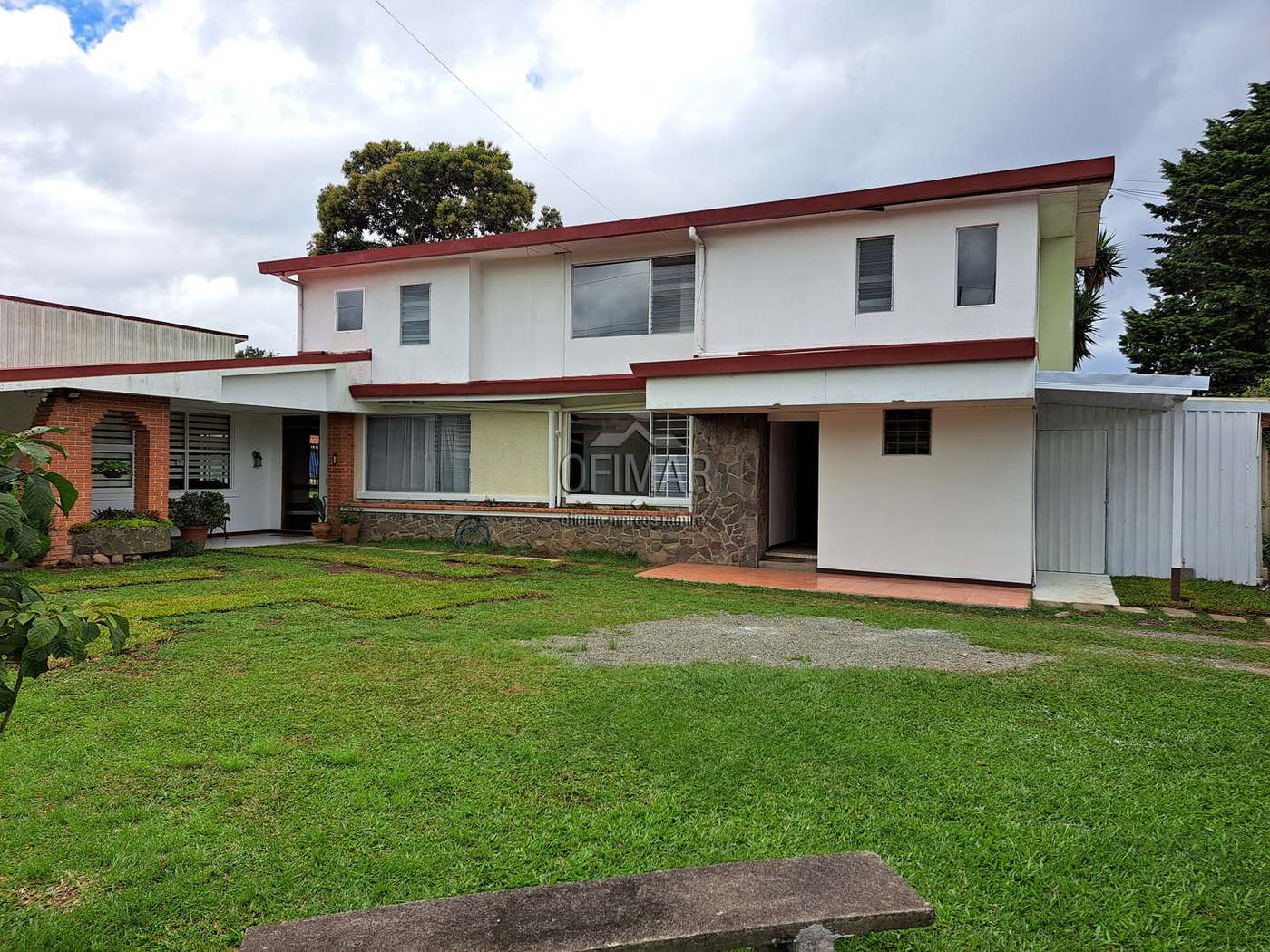 Apartamento en Sabanilla en alquiler, primera planta, zonas verdes Sa-206 — imagen 1