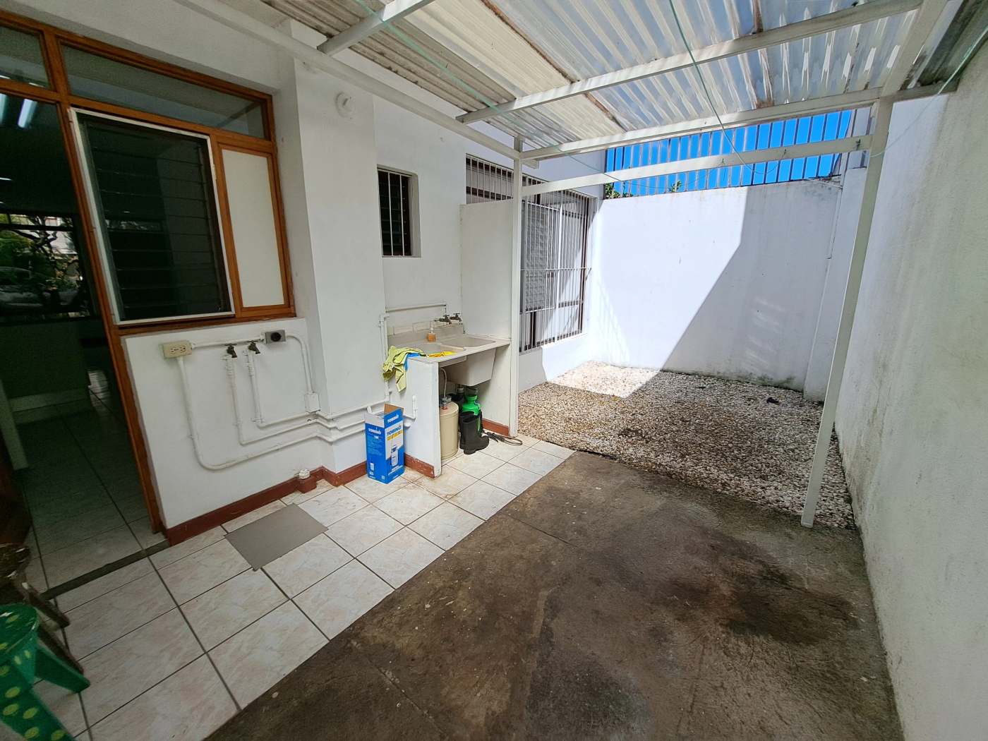 Apartamento en Uruca en Alquiler, primera planta, control de ingreso, patio SA-73 — imagen 14